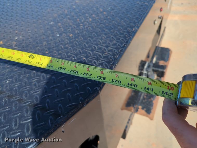 image for item LY9357 2018 Dodge Ram 5500HD  flatbed truck