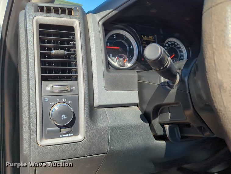 image for item LY9357 2018 Dodge Ram 5500HD  flatbed truck