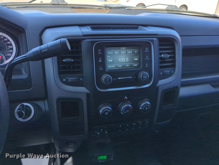 image for item LY9357 2018 Dodge Ram 5500HD  flatbed truck