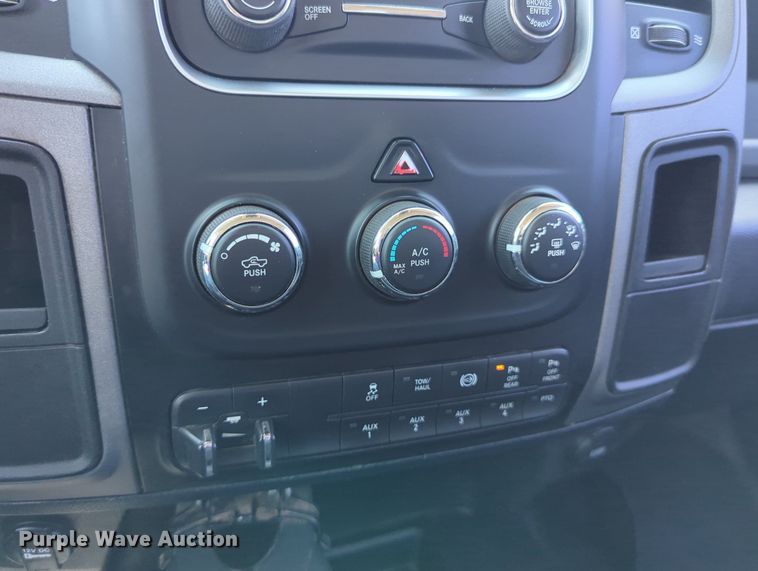 image for item LY9357 2018 Dodge Ram 5500HD  flatbed truck