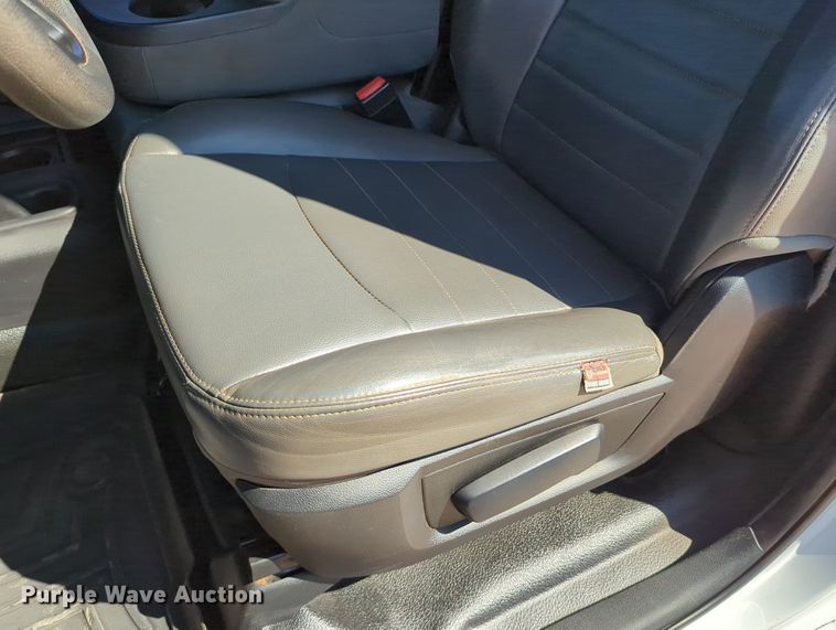 image for item LY9357 2018 Dodge Ram 5500HD  flatbed truck