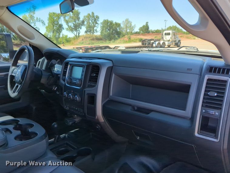 image for item LY9357 2018 Dodge Ram 5500HD  flatbed truck