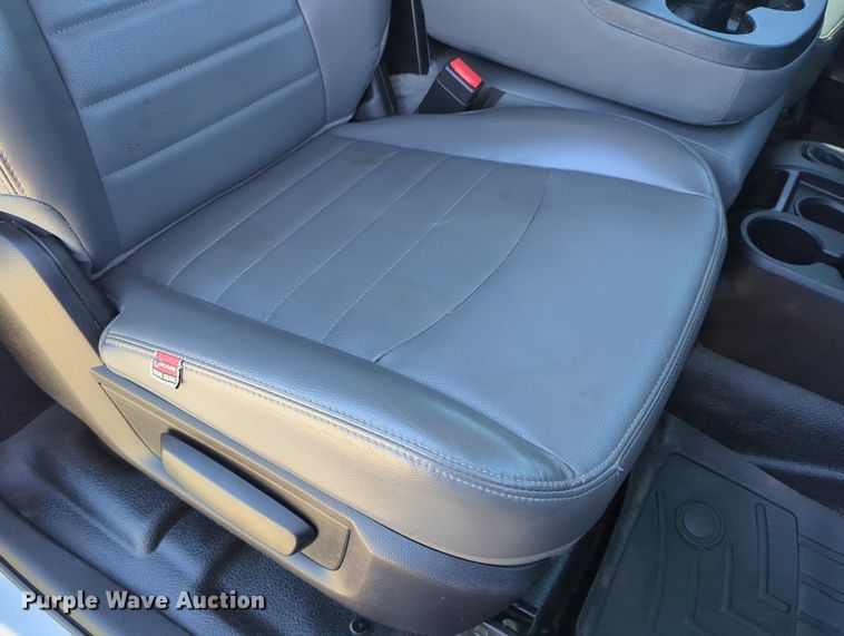 image for item LY9357 2018 Dodge Ram 5500HD  flatbed truck