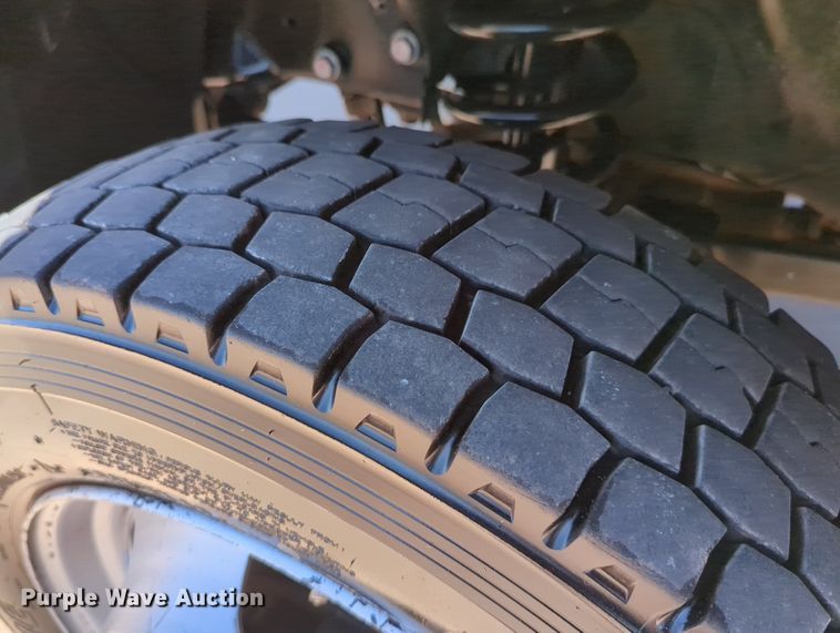 image for item LY9357 2018 Dodge Ram 5500HD  flatbed truck