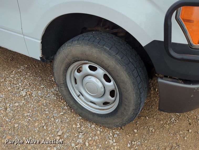 image for item LY9391 2013 Ford F150 XL  SuperCab pickup truck