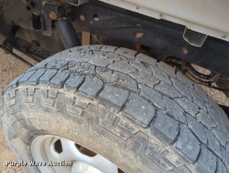 image for item LY9391 2013 Ford F150 XL  SuperCab pickup truck