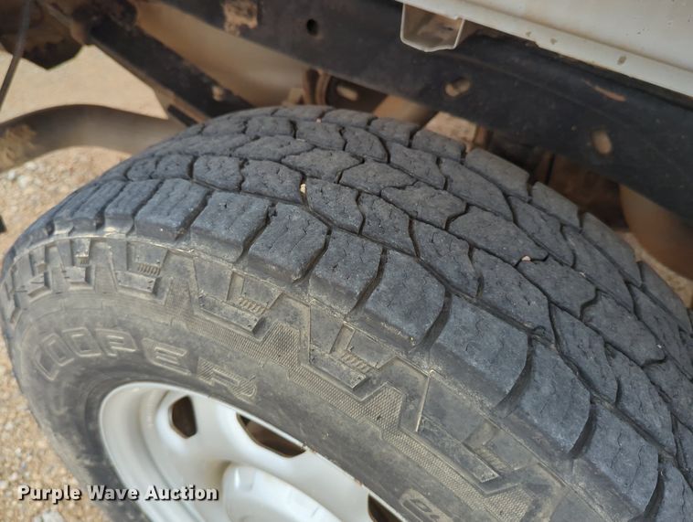 image for item LY9391 2013 Ford F150 XL  SuperCab pickup truck