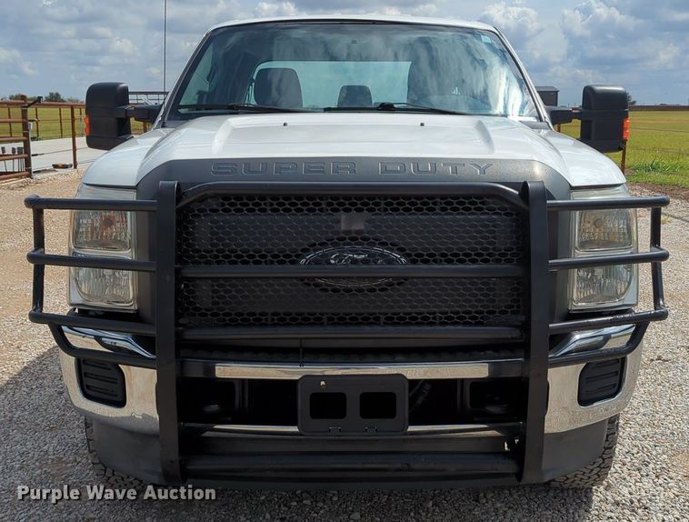 image for item LY9392 2013 Ford F250 Super Duty XL  Crew Cab pickup truck