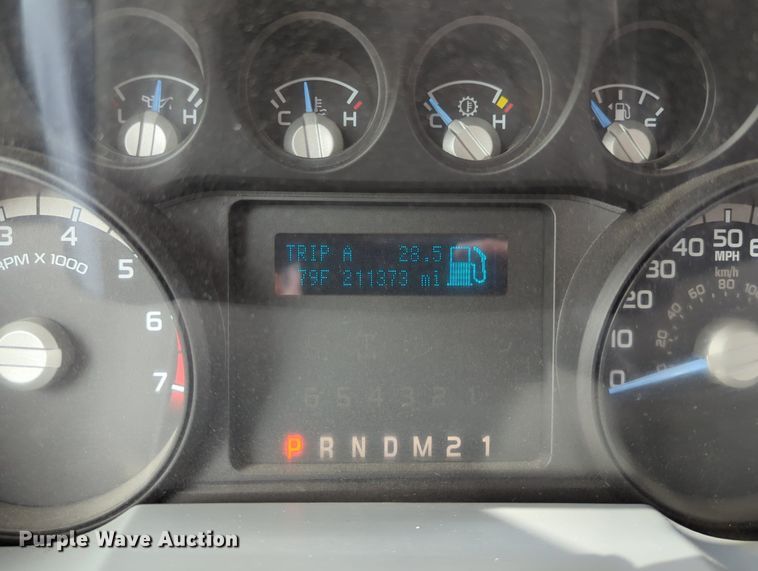 image for item LY9392 2013 Ford F250 Super Duty XL  Crew Cab pickup truck