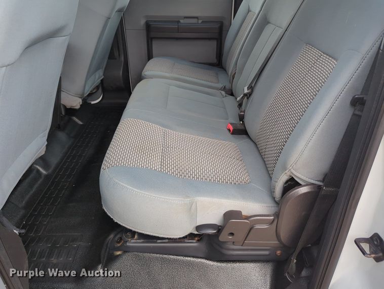 image for item LY9392 2013 Ford F250 Super Duty XL  Crew Cab pickup truck