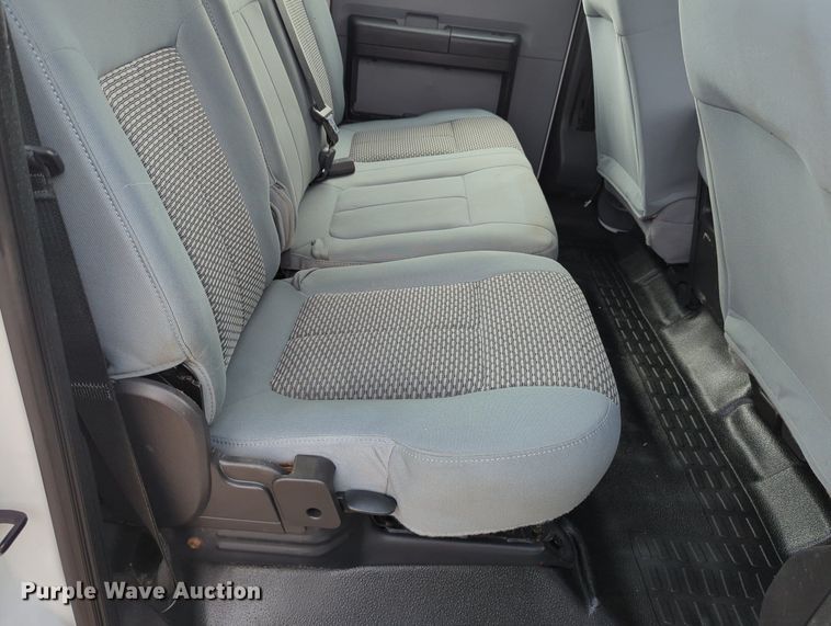 image for item LY9392 2013 Ford F250 Super Duty XL  Crew Cab pickup truck