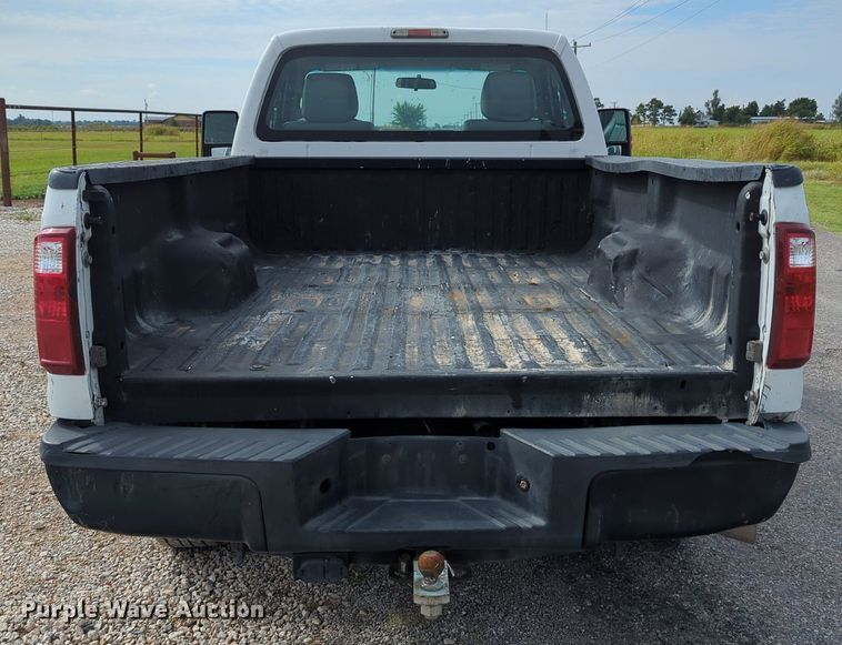 image for item LY9394 2014 Ford F250 Super Duty XL  pickup truck