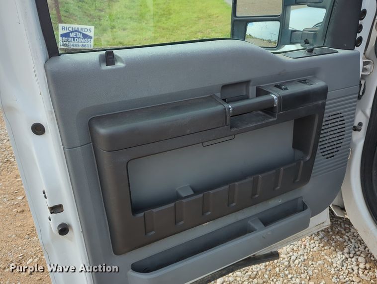 image for item LY9394 2014 Ford F250 Super Duty XL  pickup truck