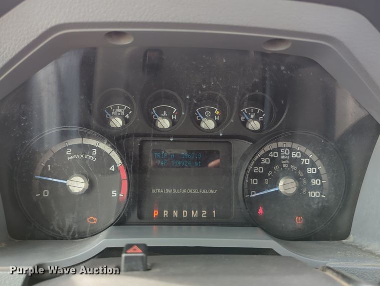 image for item LY9394 2014 Ford F250 Super Duty XL  pickup truck