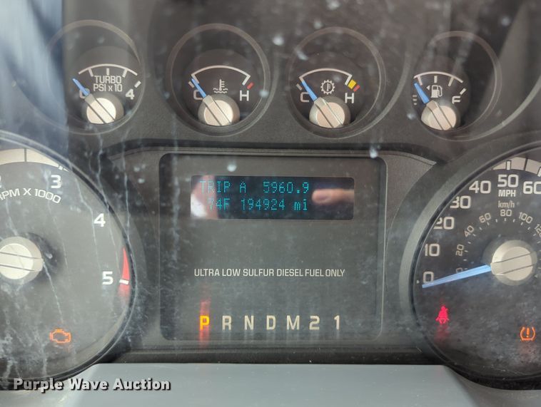 image for item LY9394 2014 Ford F250 Super Duty XL  pickup truck