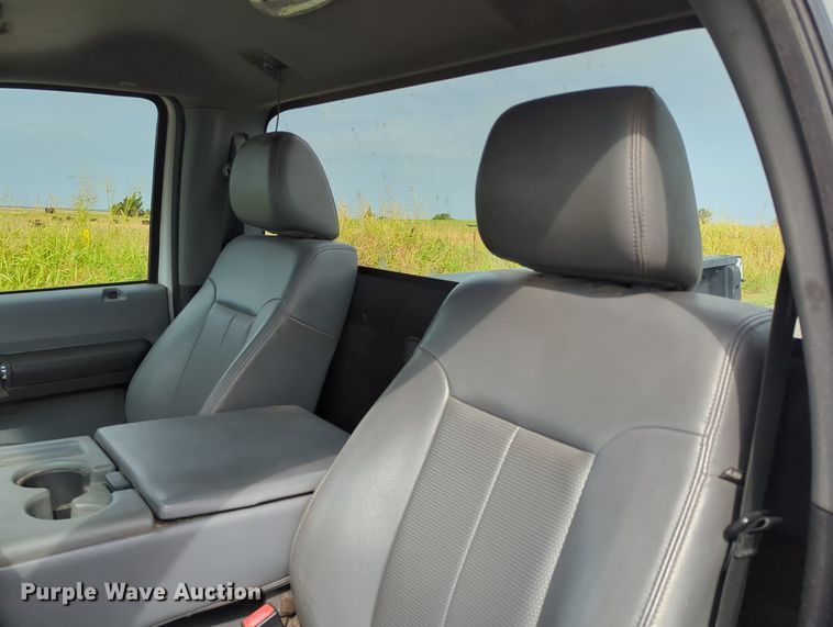 image for item LY9394 2014 Ford F250 Super Duty XL  pickup truck