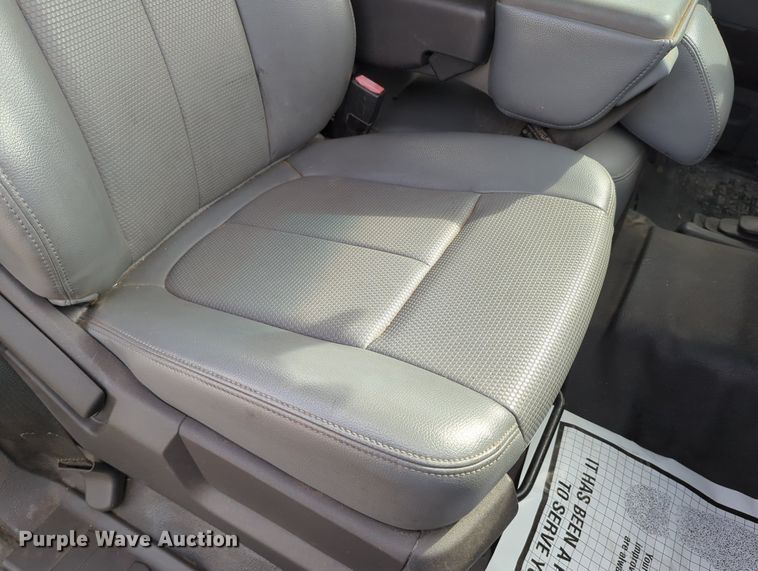 image for item LY9394 2014 Ford F250 Super Duty XL  pickup truck