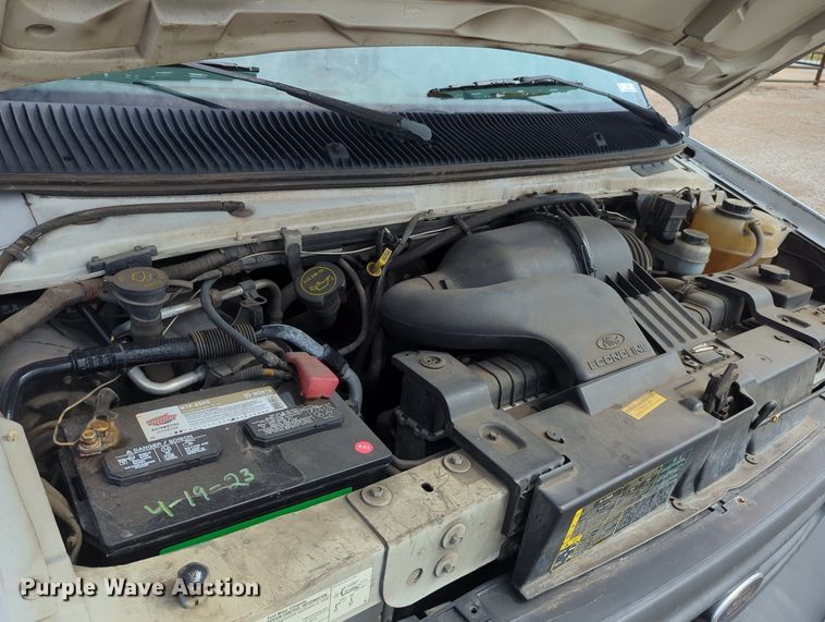 image for item LY9396 2006 Ford E350 Super Duty  refrigerated van