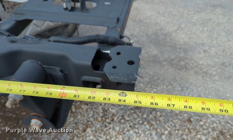 image for item LY9398 2019 Ford F250 Super Duty XL  SuperCab pickup truck cab and chassis