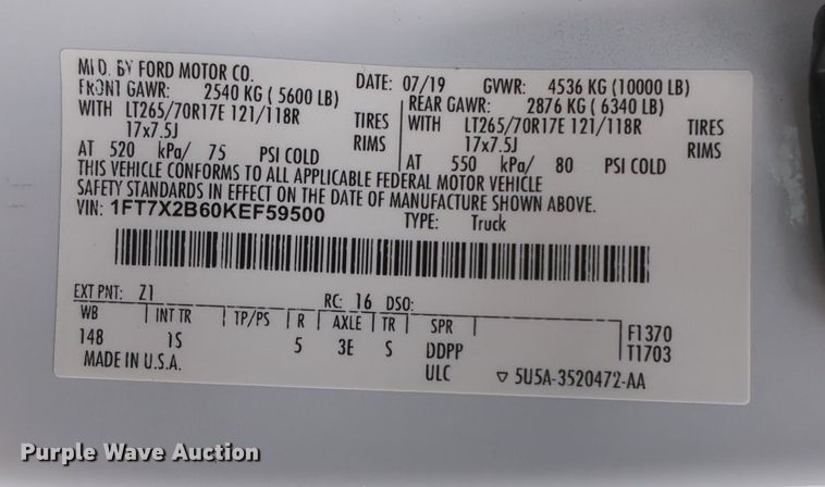 image for item LY9398 2019 Ford F250 Super Duty XL  SuperCab pickup truck cab and chassis