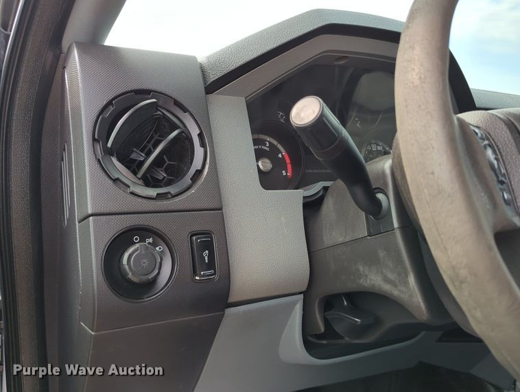 image for item LY9400 2012 Ford F550 Super Duty  Crew Cab flatbed truck