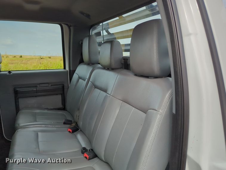 image for item LY9400 2012 Ford F550 Super Duty  Crew Cab flatbed truck