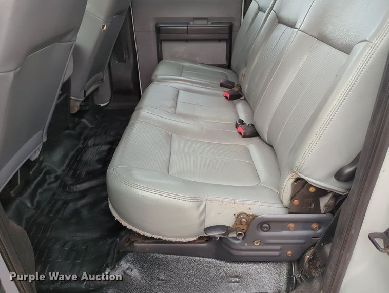 image for item LY9400 2012 Ford F550 Super Duty  Crew Cab flatbed truck