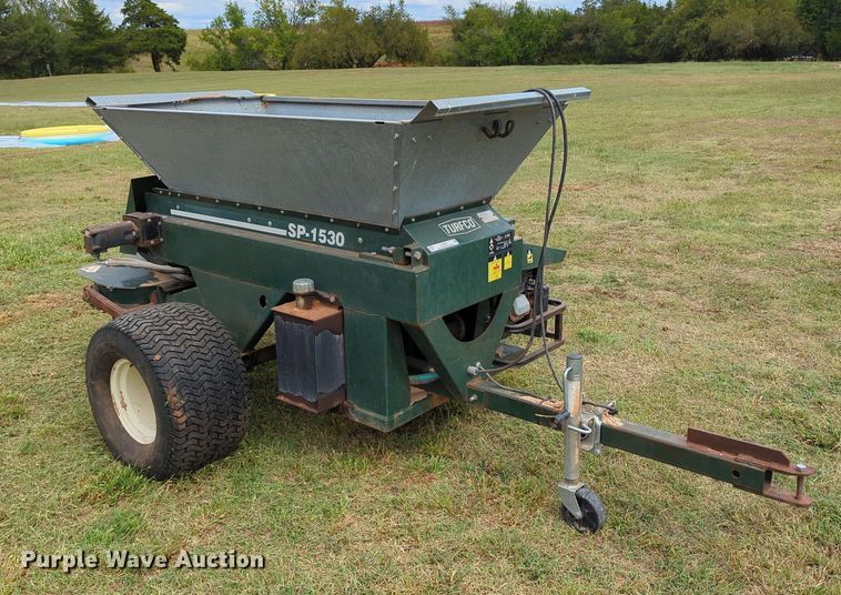 image for item LY9401 Turfco SP-1530  top dresser