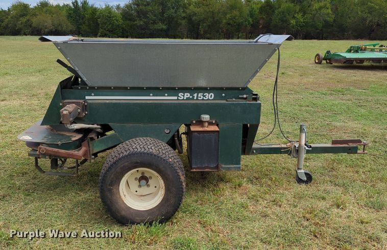 image for item LY9401 Turfco SP-1530  top dresser