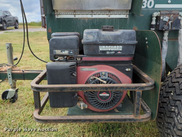 image for item LY9401 Turfco SP-1530  top dresser