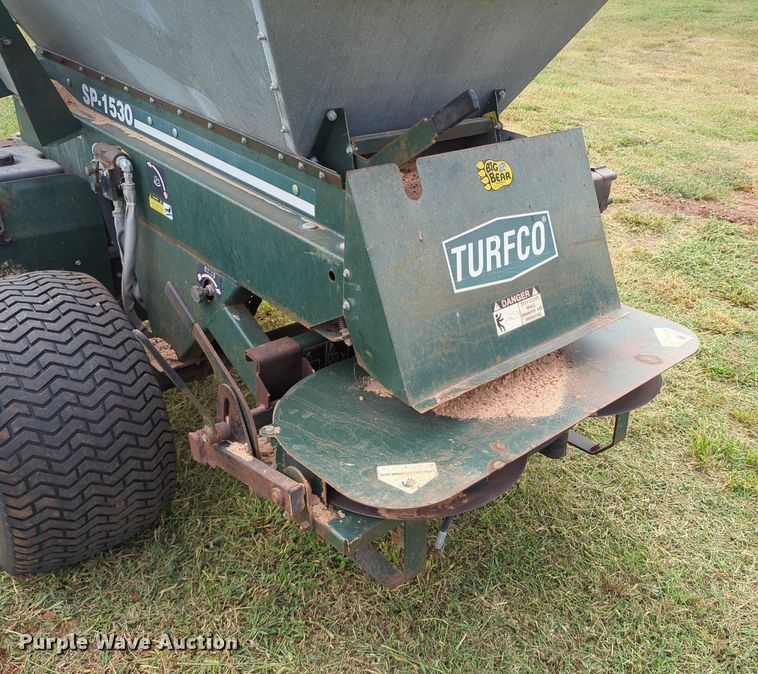 image for item LY9401 Turfco SP-1530  top dresser