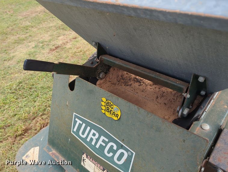 image for item LY9401 Turfco SP-1530  top dresser