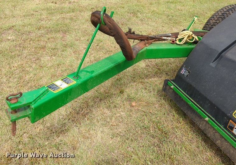 image for item LY9402 John Deere TC125  turf collector