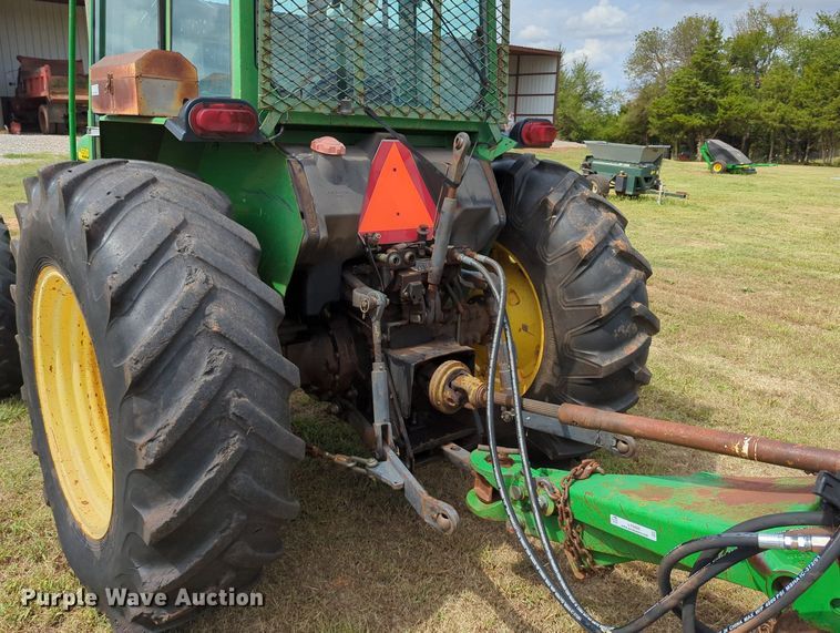 image for item LY9404 1998 John Deere 5510  MFWD tractor