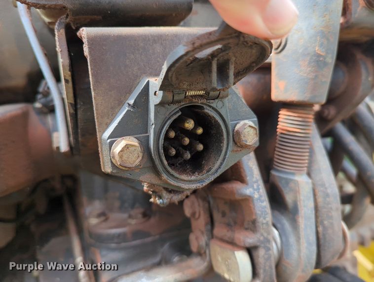 image for item LY9404 1998 John Deere 5510  MFWD tractor