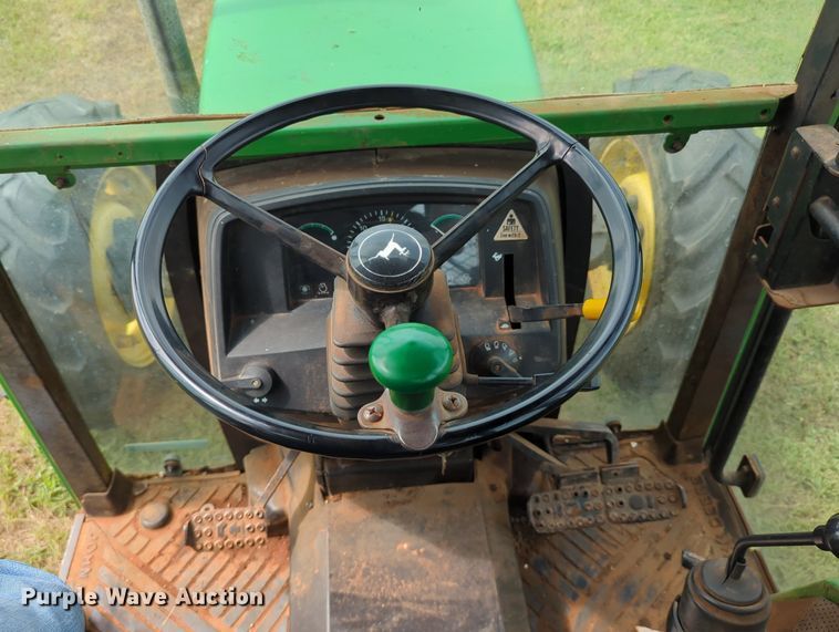 image for item LY9404 1998 John Deere 5510  MFWD tractor