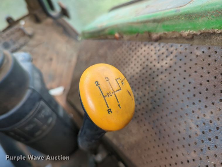 image for item LY9404 1998 John Deere 5510  MFWD tractor