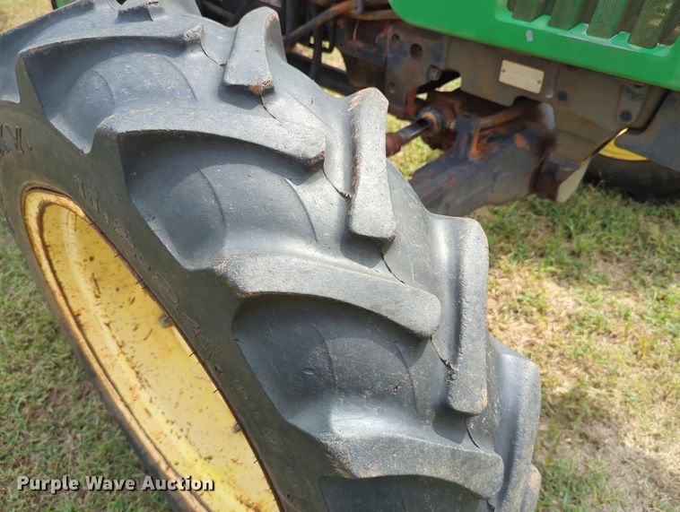 image for item LY9404 1998 John Deere 5510  MFWD tractor