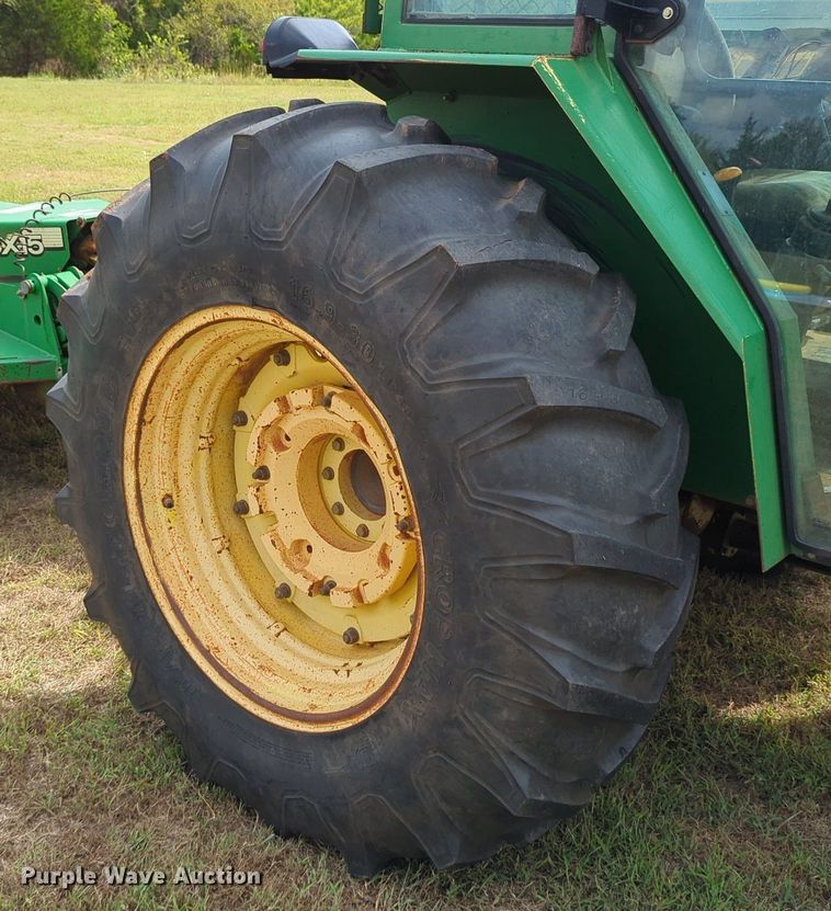 image for item LY9404 1998 John Deere 5510  MFWD tractor