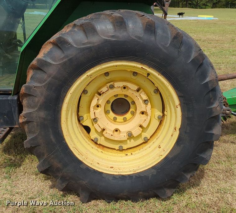 image for item LY9404 1998 John Deere 5510  MFWD tractor