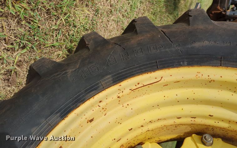 image for item LY9404 1998 John Deere 5510  MFWD tractor