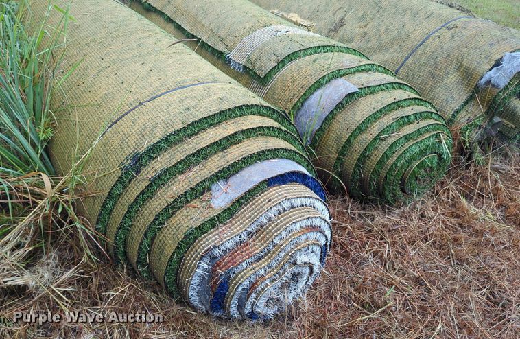 image for item LY9407 (7) rolls of artificial turf