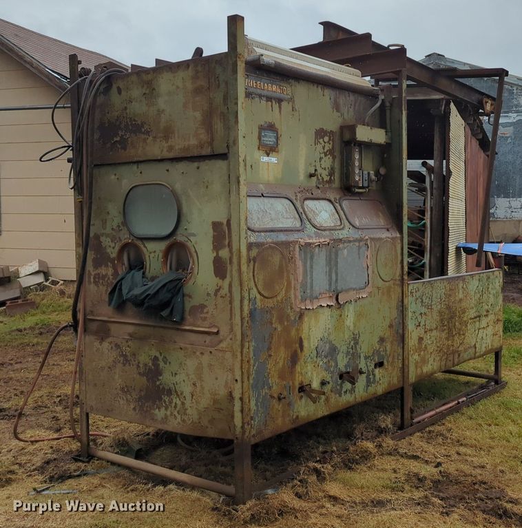 image for item LY9408 Wheelabrator Liquamatte  media sand blasting cabinet