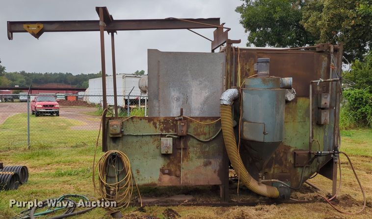 image for item LY9408 Wheelabrator Liquamatte  media sand blasting cabinet