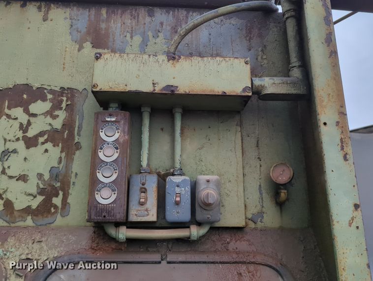 image for item LY9408 Wheelabrator Liquamatte  media sand blasting cabinet