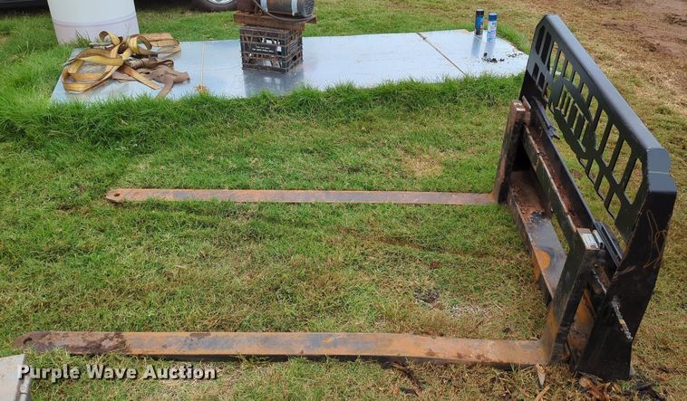 image for item LY9414 MTL  skid steer forks