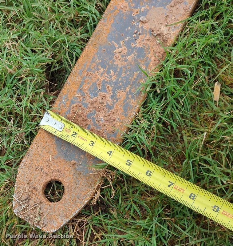 image for item LY9414 MTL  skid steer forks