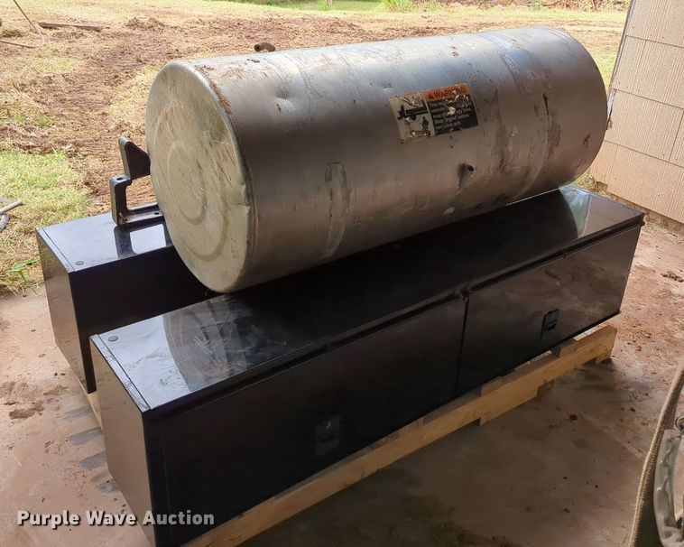 image for item LY9420 (2) toolboxes