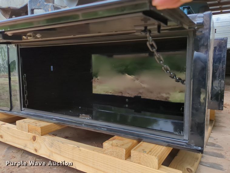 image for item LY9420 (2) toolboxes