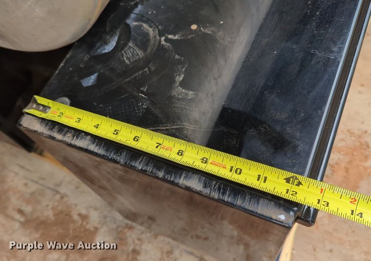 image for item LY9420 (2) toolboxes